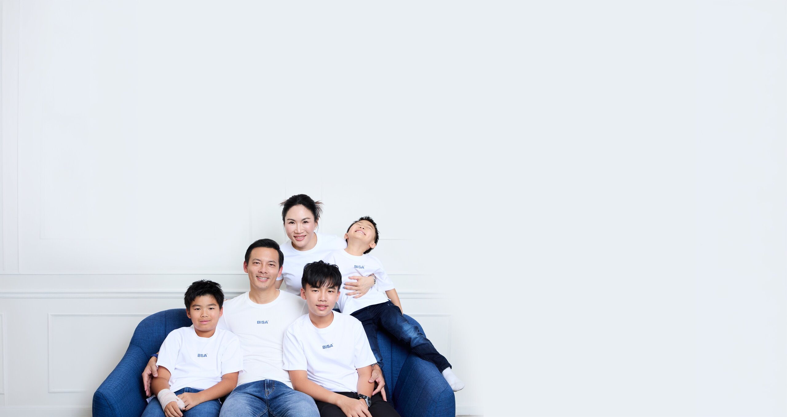 Philippe Souvanheane with his family